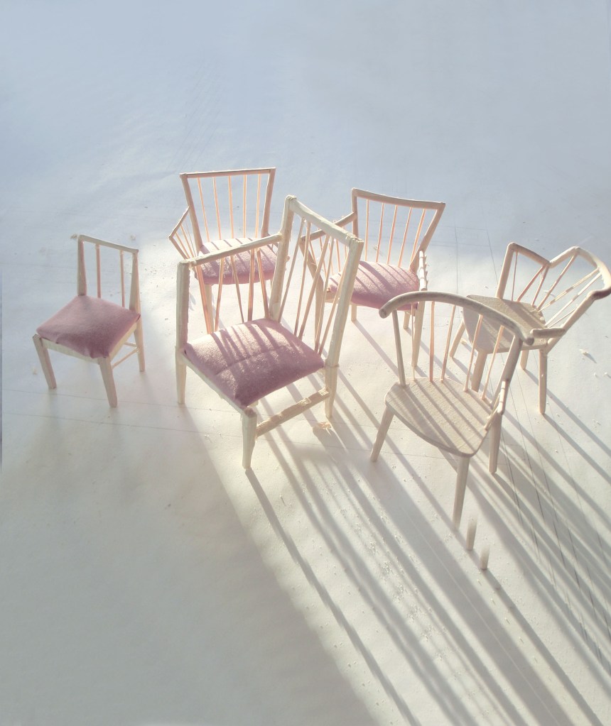 möbelkonst, möbelsnickeri, möbeldesign, barnstol design, rävstol, djurstol, designfåtölj, handgjord stol, lönnstol