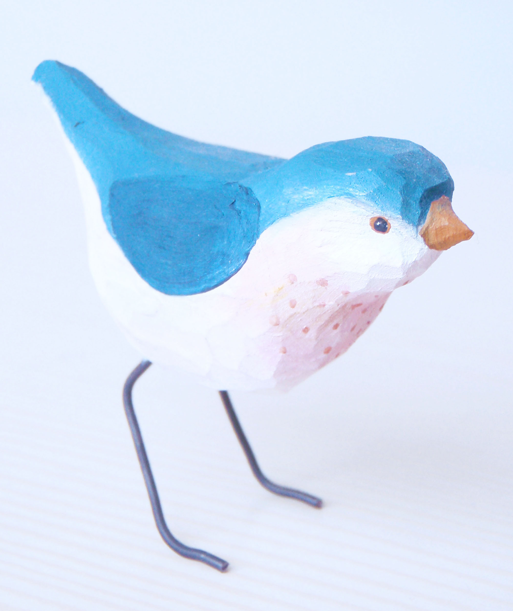 täljd fågel, snidad fågel, snidade fåglar, träfågel, slöjdfågel