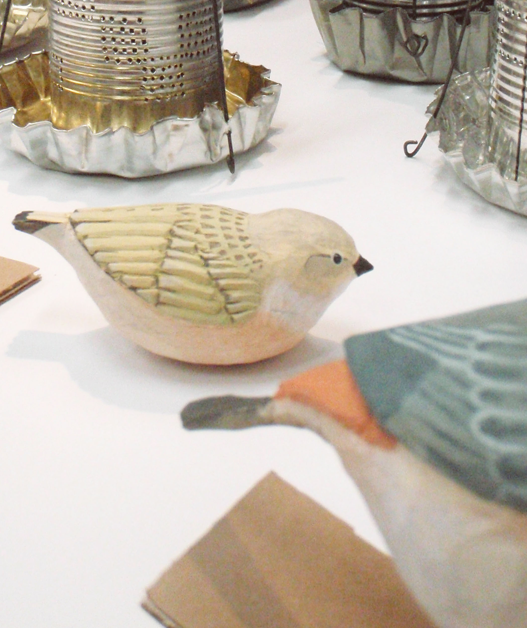 täljd fågel, snidad fågel, snidade fåglar, träfågel, slöjdfågel