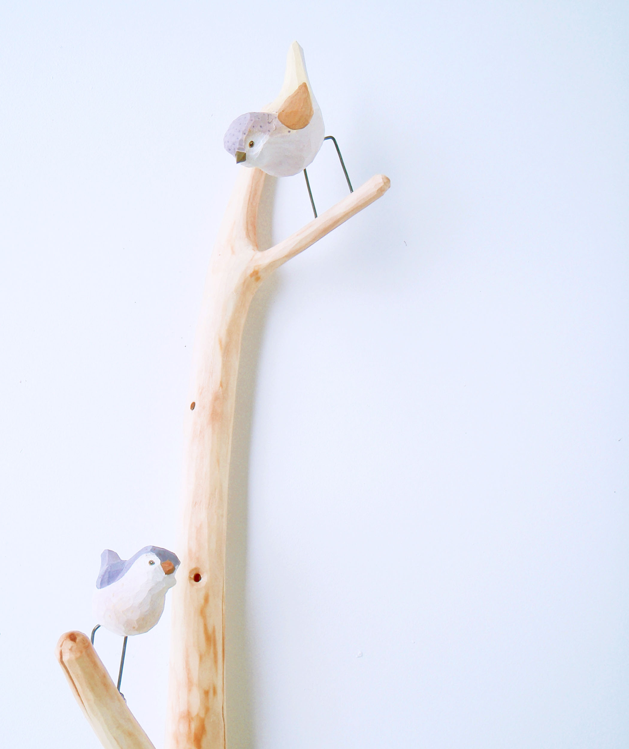 täljd fågel, snidad fågel, snidade fåglar, träfågel, slöjdfågel