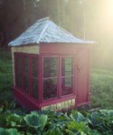 växthus, platsbyggt växthus, specialbyggt växthus, recycled greenhouse, DIY, hemmabyggt växthus, växthusarkitektur, shingle style, shingle house