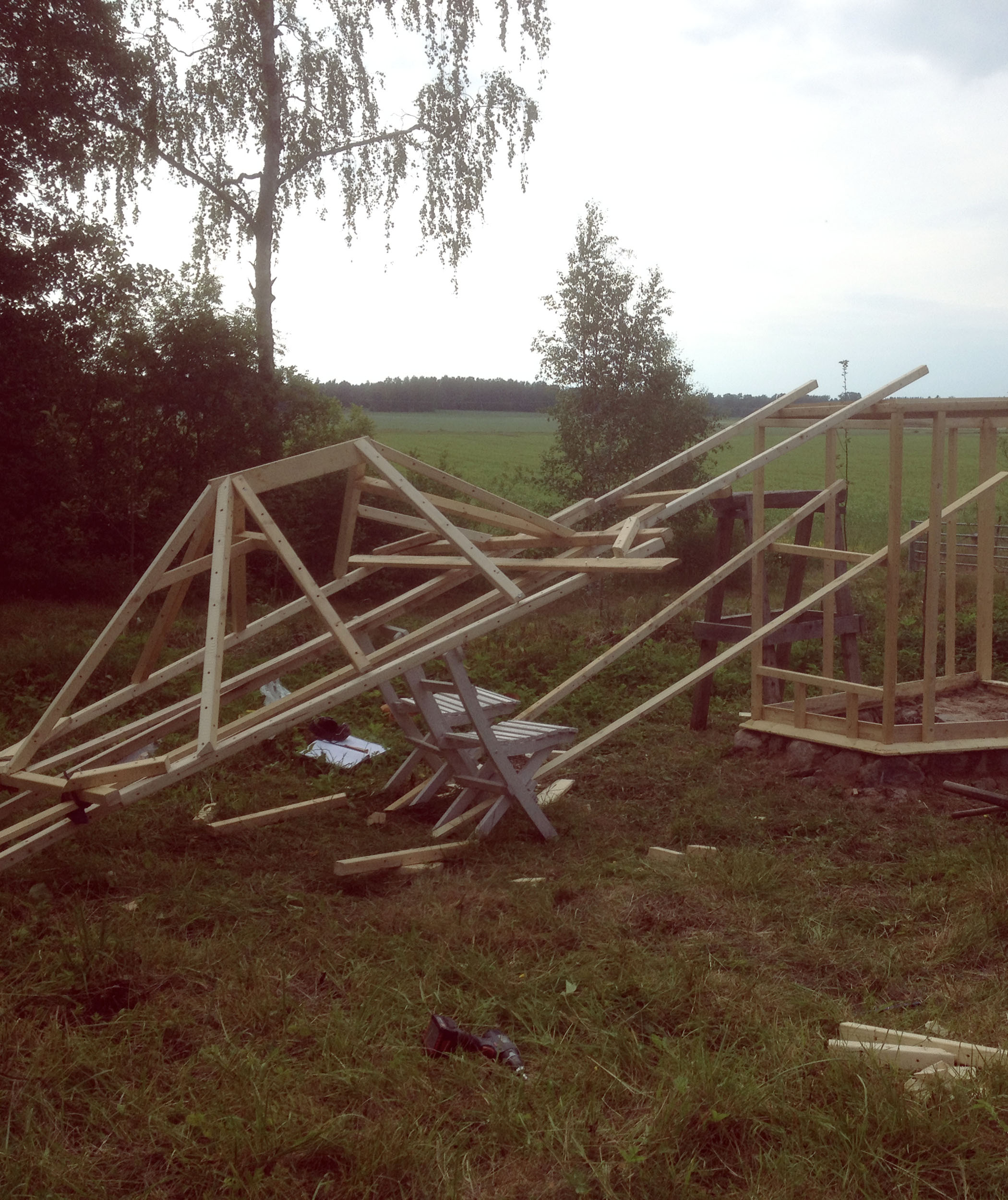 växthus, platsbyggt växthus, specialbyggt växthus, recycled greenhouse, DIY, hemmabyggt växthus, växthusarkitektur, shingle style, shingle house