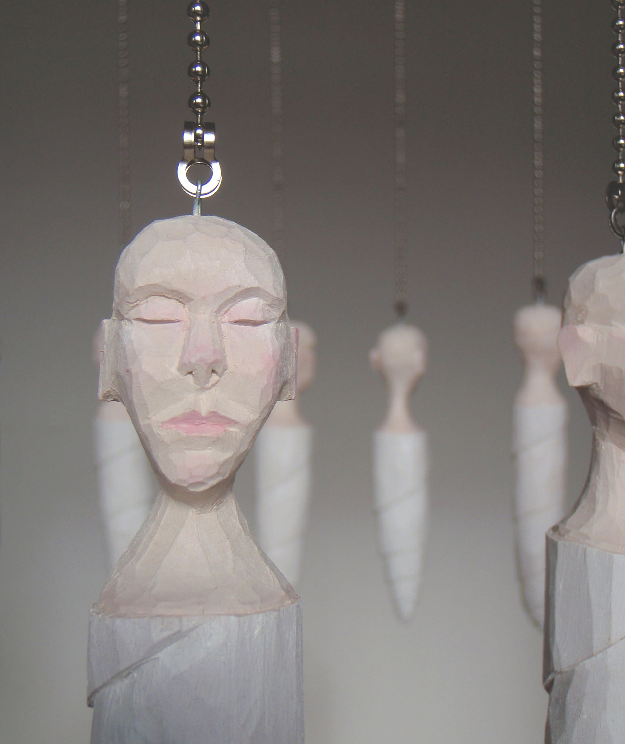 täljda figurer, täljda puppor, slöjdkrona, täljd figur, täljd puppa