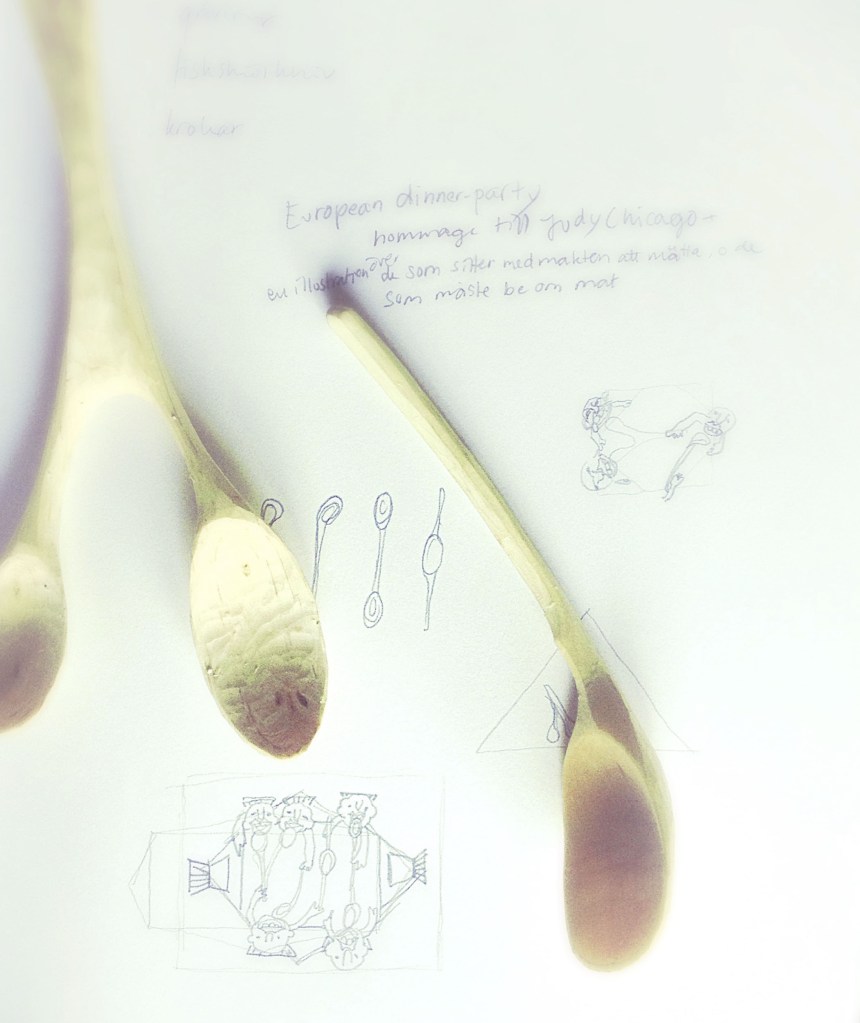 träslev, träsked, tälja, handgjord sked, handgjord slev, slöjd, träslöjd, träkonst, bonadsmåleri, wood art, wood spoon, crafted spoon, handmade spoon